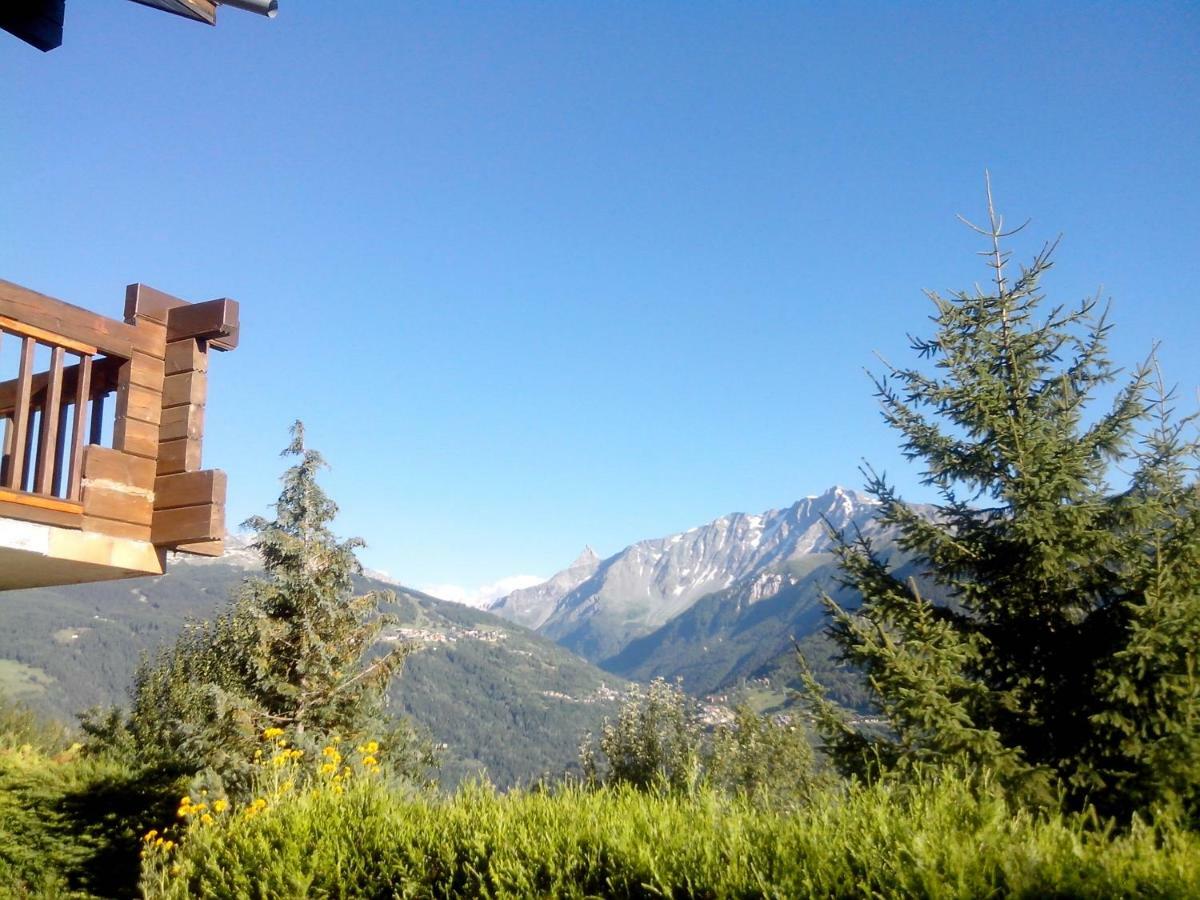 Chalet Spacieux Les Chapelles